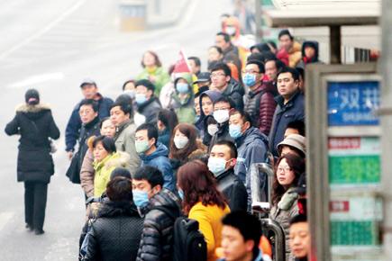 Chinese smog drives masks out of stock