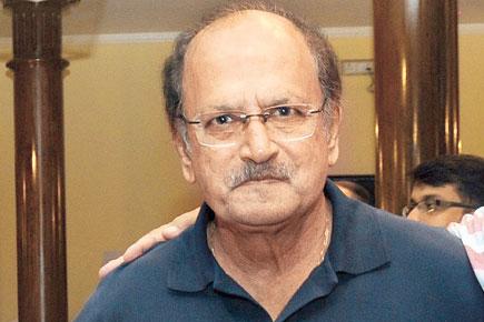Ajit Wadekar has doubts over India's bowlers' fire-power