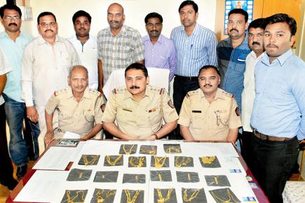 5 youths busted for snatching chains