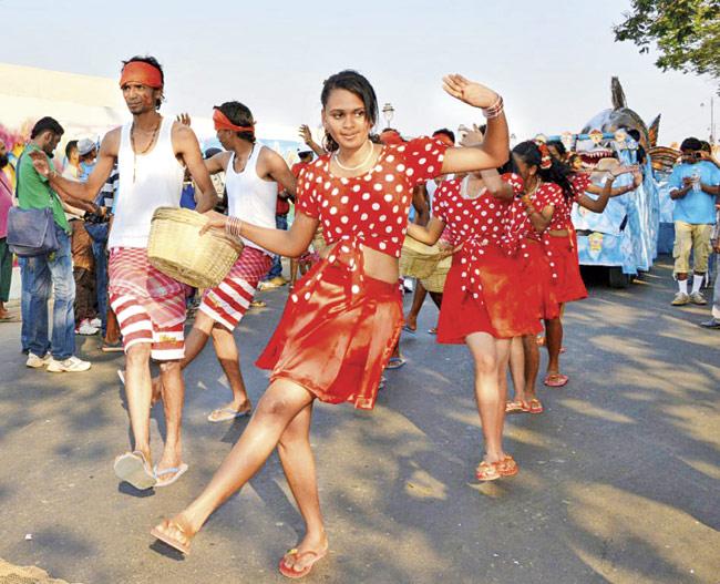Folk dances, such as this fisherfolks’ dance, are showcased during the Carnival procession