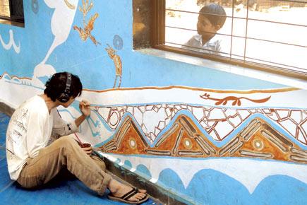 Japanese-Indian artists promote education through painting