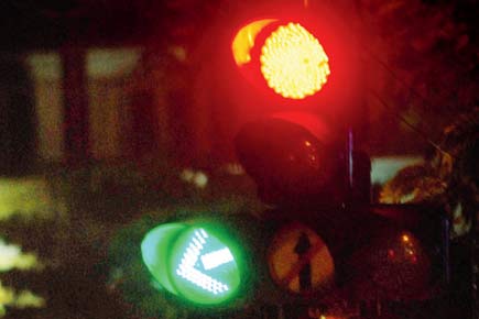 Today onwards, traffic signals will operate from 7 am until 11 pm