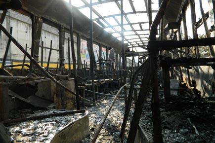 Five dead, 35 injured in China bus fire