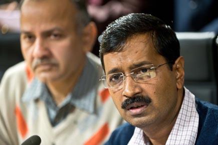 Congress, BJP join hands to pin down AAP government