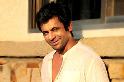Comedian Sunil Grover involved in a car accident