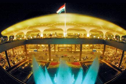 Tricolour fluttering on top of T2 at midnight creates a flutter 