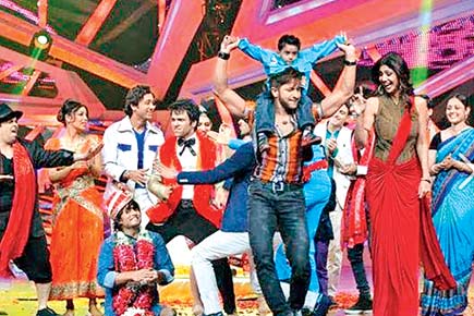 Contestants Vinod and Raksha tie the knot on sets of 'Nach Baliye 6'