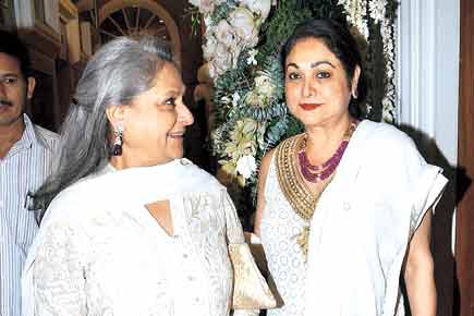Spotted: Jaya Bachchan with Tina Ambani at a wedding reception