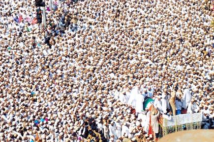Most deaths in stampede at Syedna's funeral due to suffocation