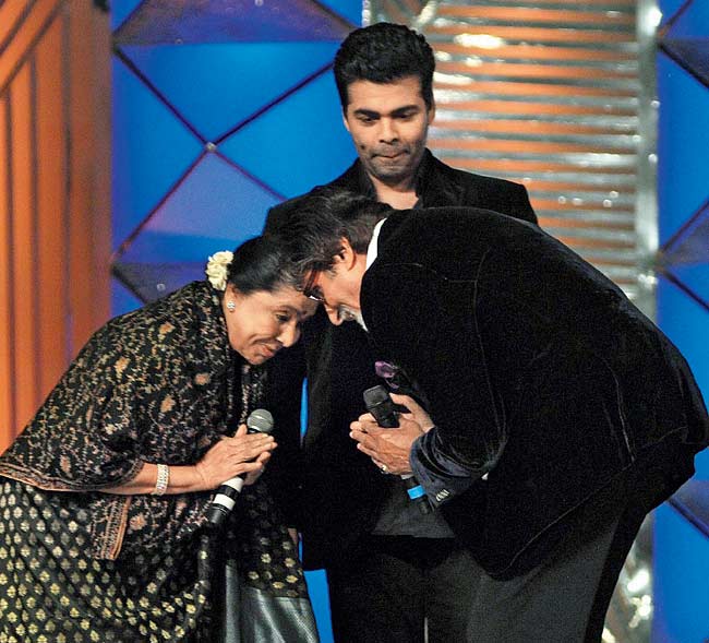Asha Bhosle and Amitabh Bachchan, Karan Johar 