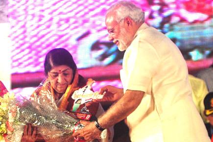 Modi honours Lata on golden jubilee of  'Ae mere watan ke logon'