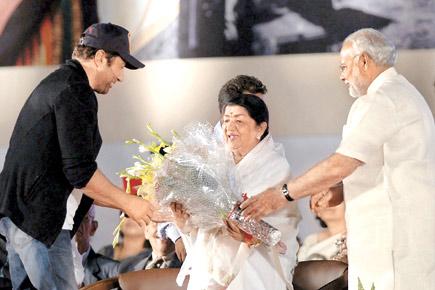 Bollywood celebs beelining for NaMo