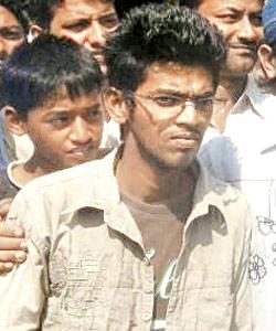 Arshad Ali Saddiq Sheikh (23), the deaf-mute youth who nabbed the shooter