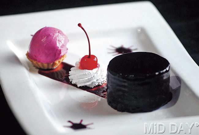 Beetroot and Ginger Brownies by Chef Rakesh Mirchandani from Canvas Lounge. Pic/Bipin Kokate