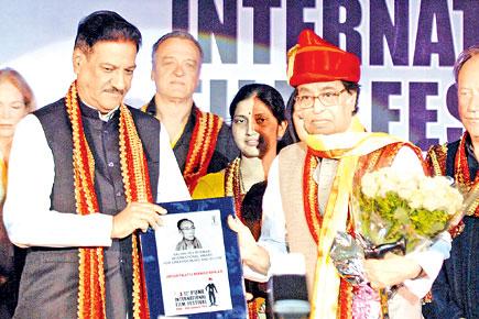 CM promises more recognition for Pune International Film Festival