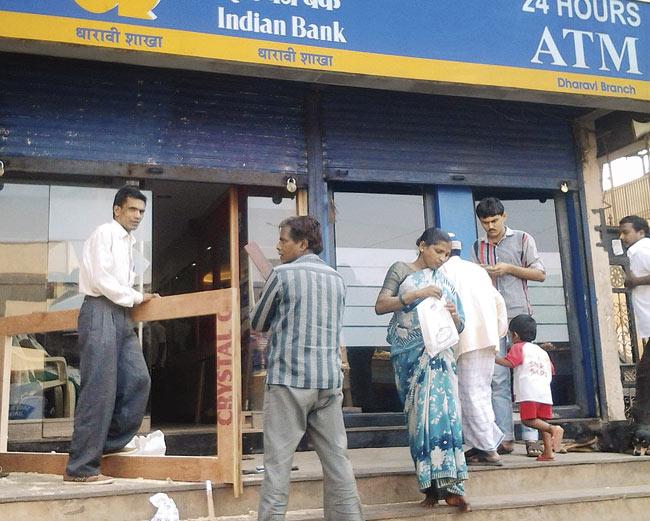 Indian Bank’s Dharavi branch where Tushar Shinde had gone to deposit the cash