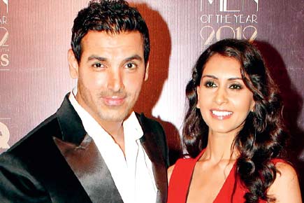 John Abraham's home being spruced up