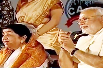 Lata recollects meeting Jawaharlal Nehru
