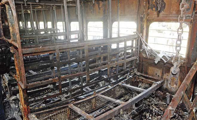 Fire on Mumbai-Dehradun Express