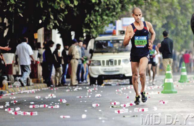 Plastic bottles were a major hurdle in the way of runners. Pics/Bipin Kokate