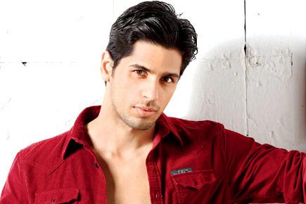 Going shirtless in 'Hasee Toh Phasee' was no cakewalk for Sidharth Malhotra