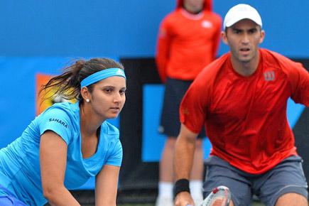 Australian Open: Sania-Tecau sail into mixed doubles semis