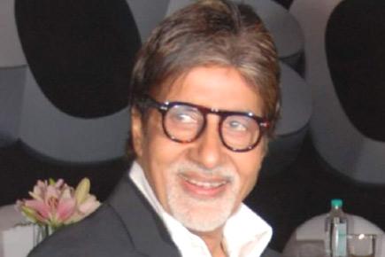 Amitabh Bachchan in love with 'Filmistaan' trailer