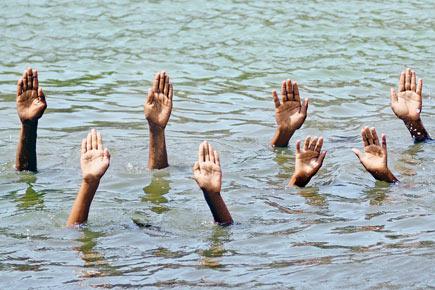 Maharashtra government could drown in Narendra Modi tsunami