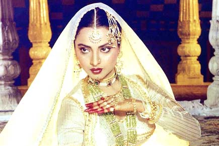 Never asked producer or director for a role: Rekha