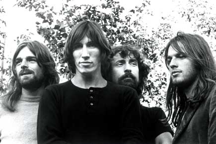 Pink Floyd hint at reunion tour