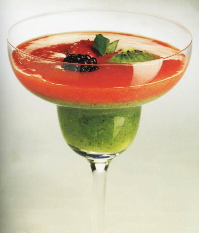 Savoy Regal is made using tequila, kiwi, strawberry, lemon juice and ice cubes