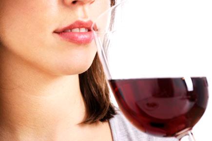 Sipping red wine may ward off your gum disease