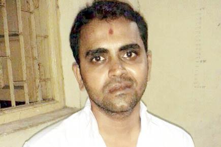 Out on bail, Thane man caught with fake police ID again!