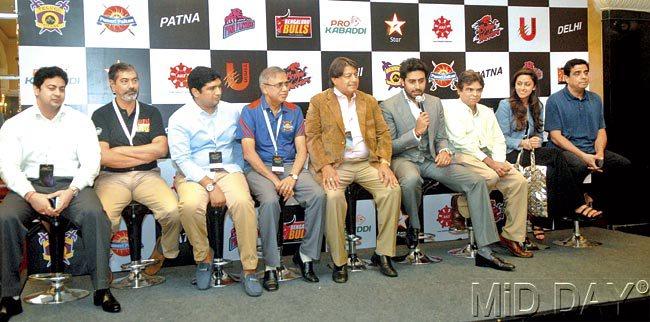 The team owners and representatives talk about their vision for the league. Abhishek Bachchan has the mike. Pic/Pradeep Dhivar