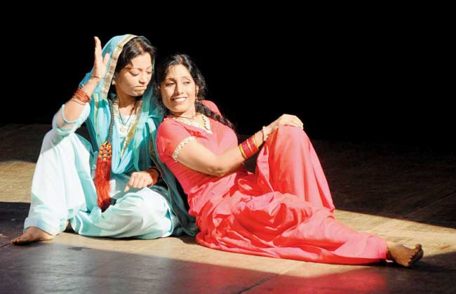 Hindi theatre takes centre stage at Ananda