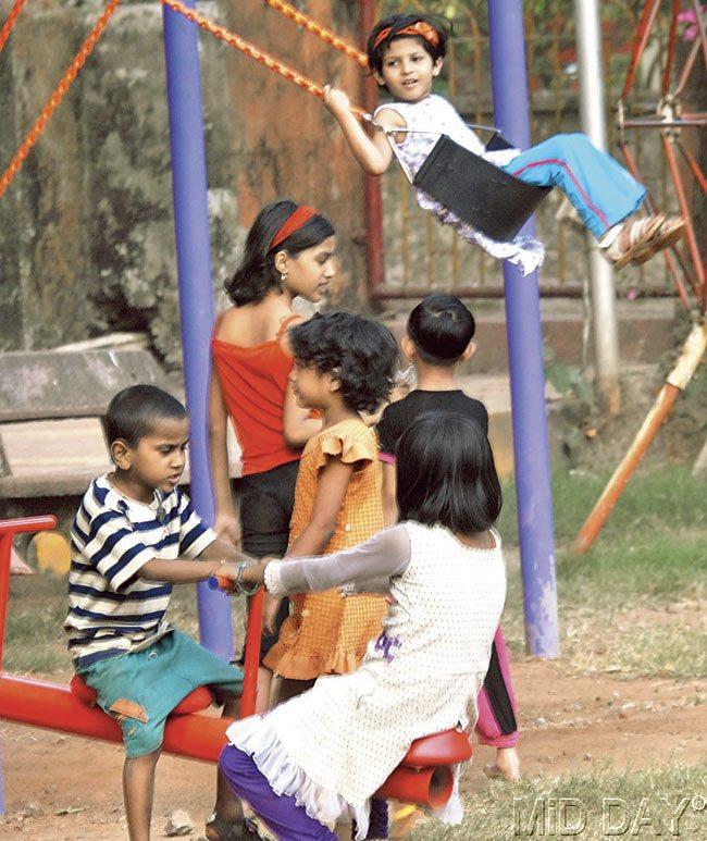 Summer vacations meant a day in the park for these kids at Malabar Hill. Pic/Bipin Kokate