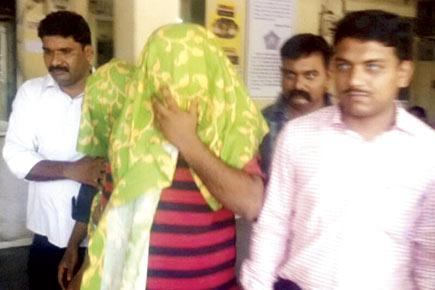 Caught stealing petrol from bikes, duo assaults 4 scribes in Ghatkopar