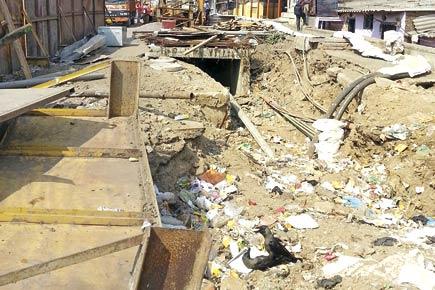 PWD begins unclogging drains along highways in Mumbai