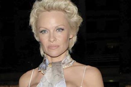 Shocking! Pamela Anderson molested and gang raped!