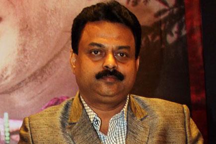 Mumbai Mayor Sunil Prabhu upset with Maha govt for taking away his red beacon