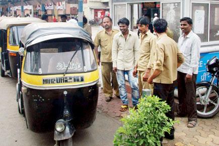Fares at prepaid auto stand baffle passengers