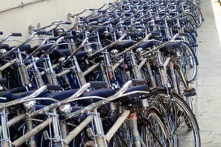 Pune: 2,522 students get  bicycles from PMC 