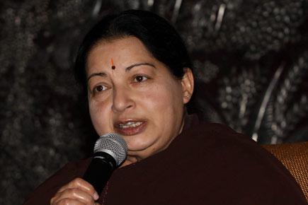 Elections 2014: Jayalalithaa wave sweeps across Tamil Nadu