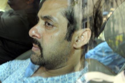 Mumbai police's 'VIP' treatment to Salman Khan leaves media fuming