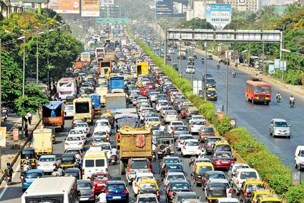 Mumbai commuters find relief as BEST drivers resume work  
