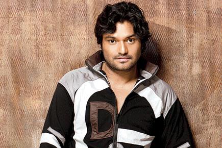 Babul Supriyo accused of entering a temple while drunk