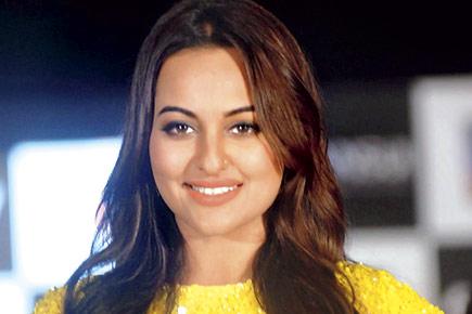 Sonakshi Sinha becomes showstopper