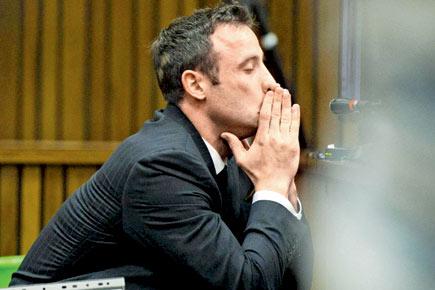 Oscar Pistorius says Reeva Steenkamp died in his arms