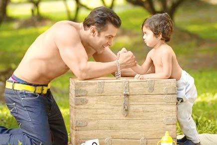 Spotted: Salman Khan with nephew Yohan at his Panvel farmhouse