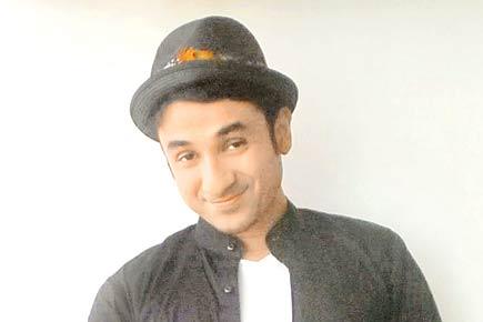 Vir Das coming up with a new song inspired by the ongoing polls
